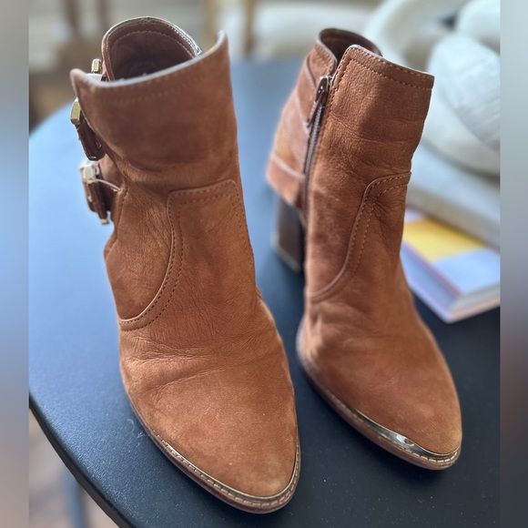 Gianni bini tan booties - Picture 2 of 3